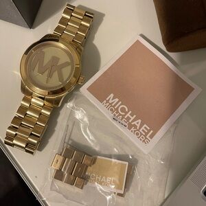 Michael Kors Watch (LIKE NEW)